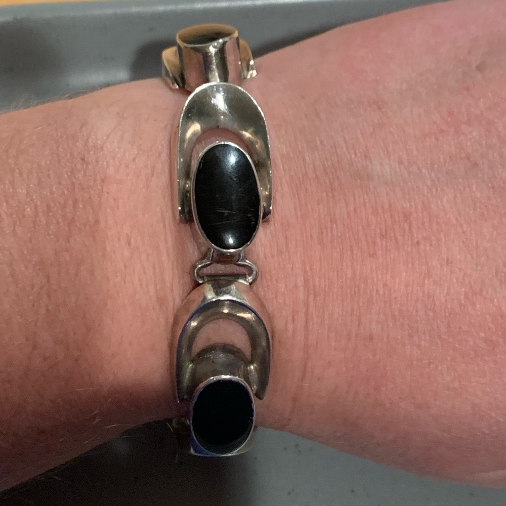 Sterling Silver bracelet with black stones